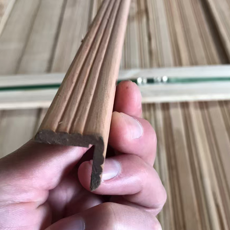 Western Red Cedar Corner Molding